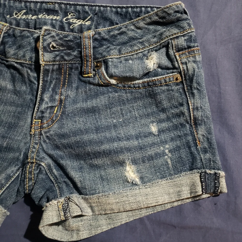 American Eagle dark Blue distressed  shorts - Picture 4 of 6